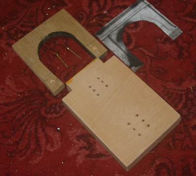 Example showing cutting out of Do-It-Yourself tunnel bookends.